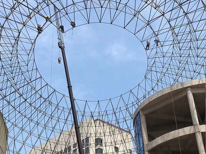 成都网架钢结构工程有限公司
